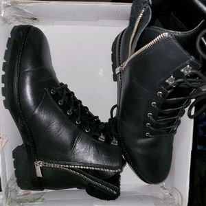 Boot(SOLD)